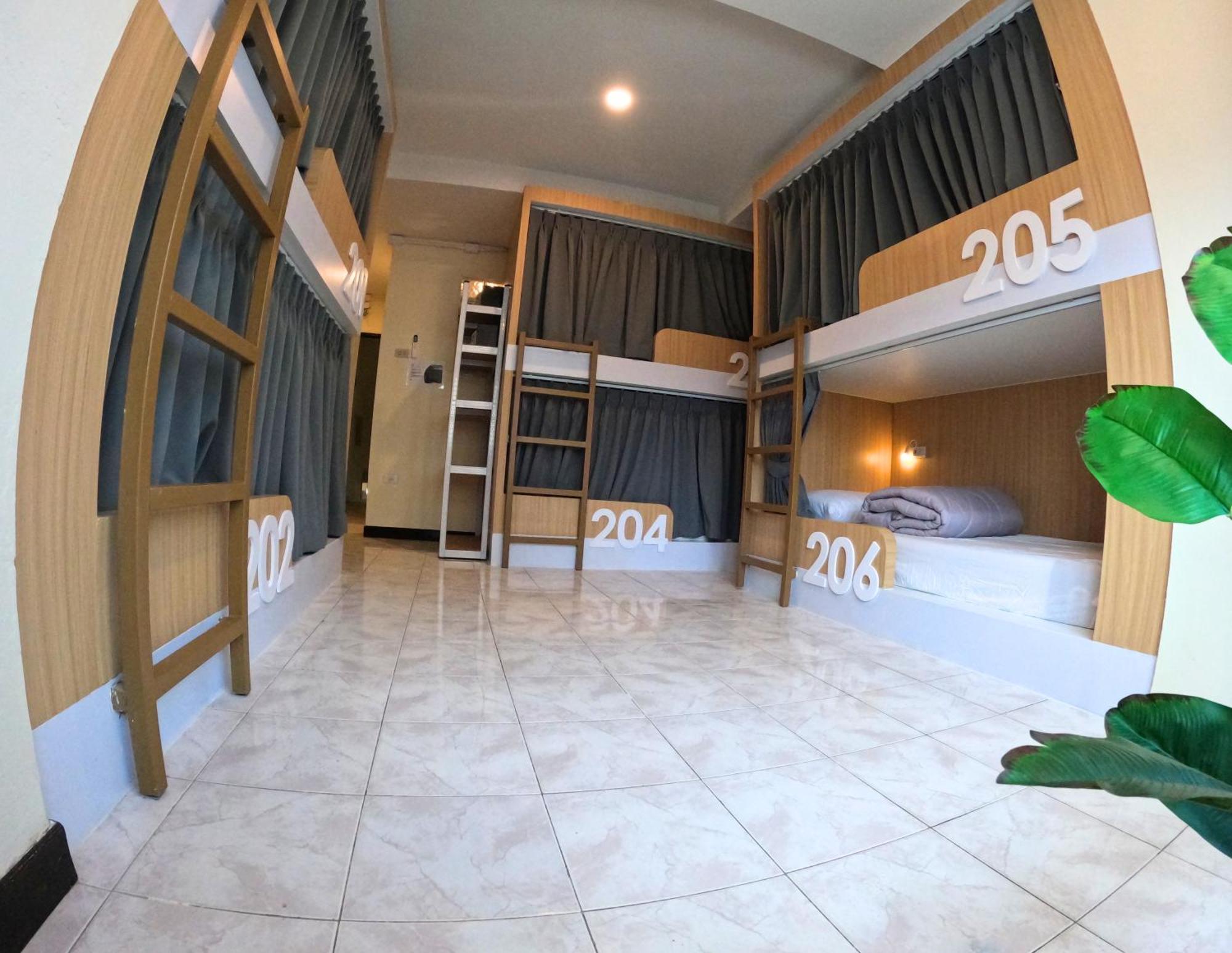 Kpop Hostel Karon Exterior photo