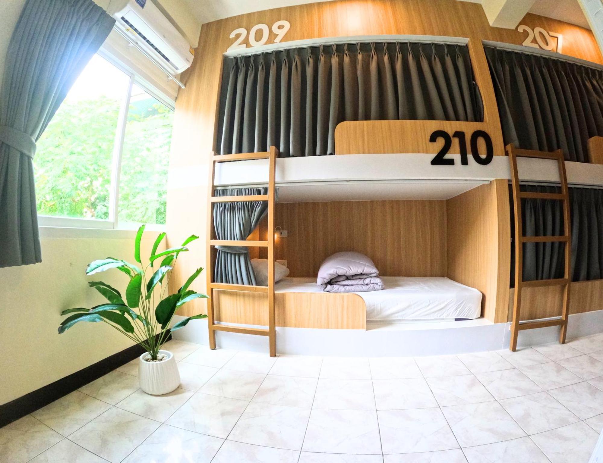 Kpop Hostel Karon Exterior photo