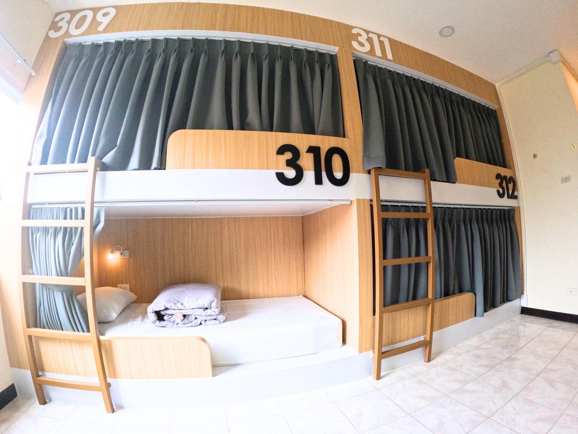 Kpop Hostel Karon Exterior photo