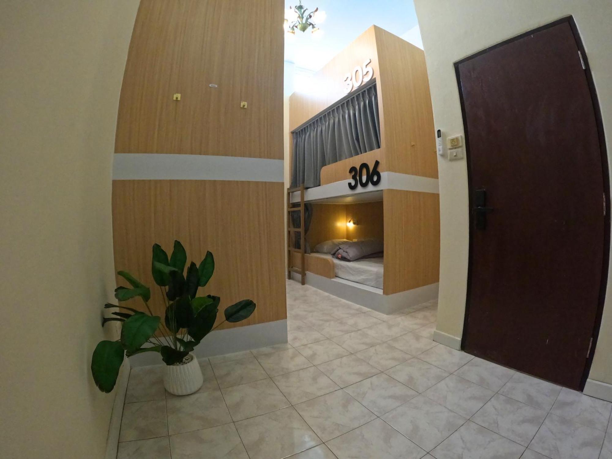 Kpop Hostel Karon Exterior photo